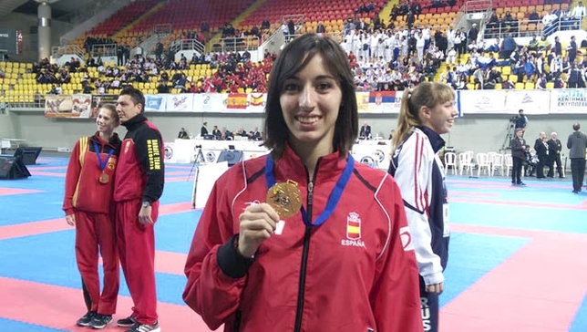 Maria Espinosa Karate Rotura LCA