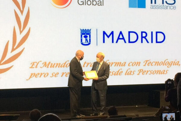 Premio Ecofin Clinica CEMTRO