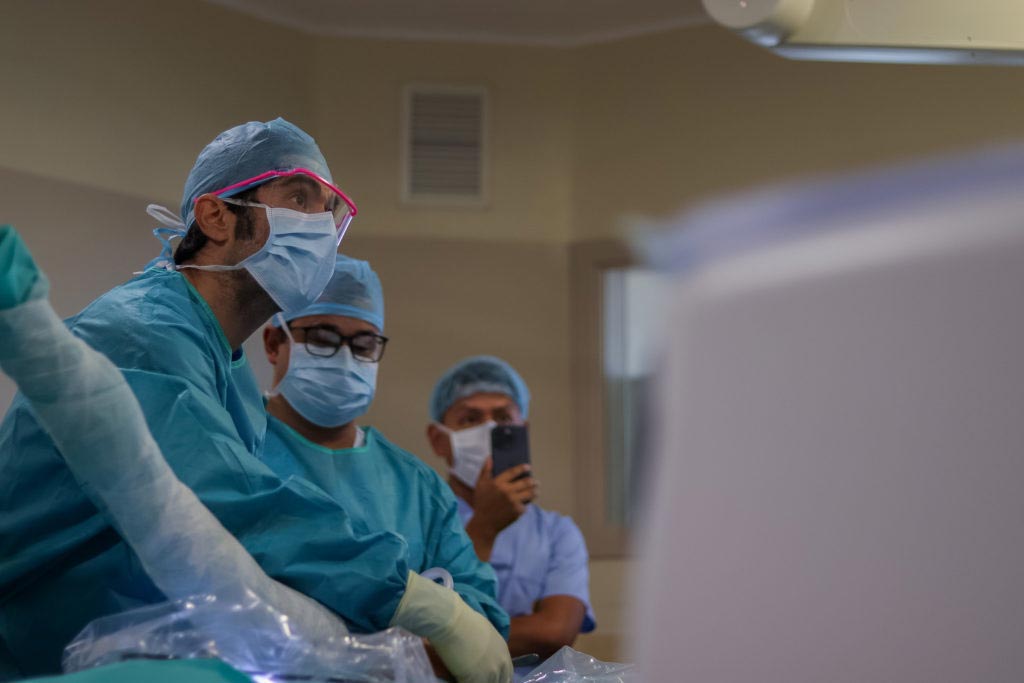 master hombro cirugia atroscopica cemtro