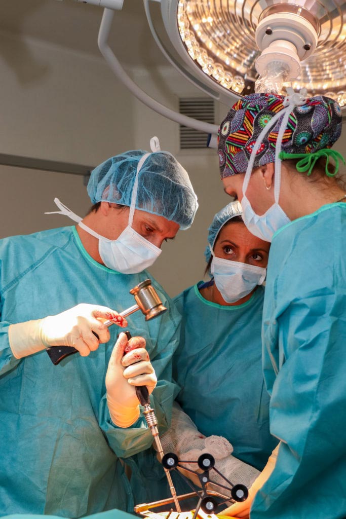 mako cirugia robotica traumatologia deportiva