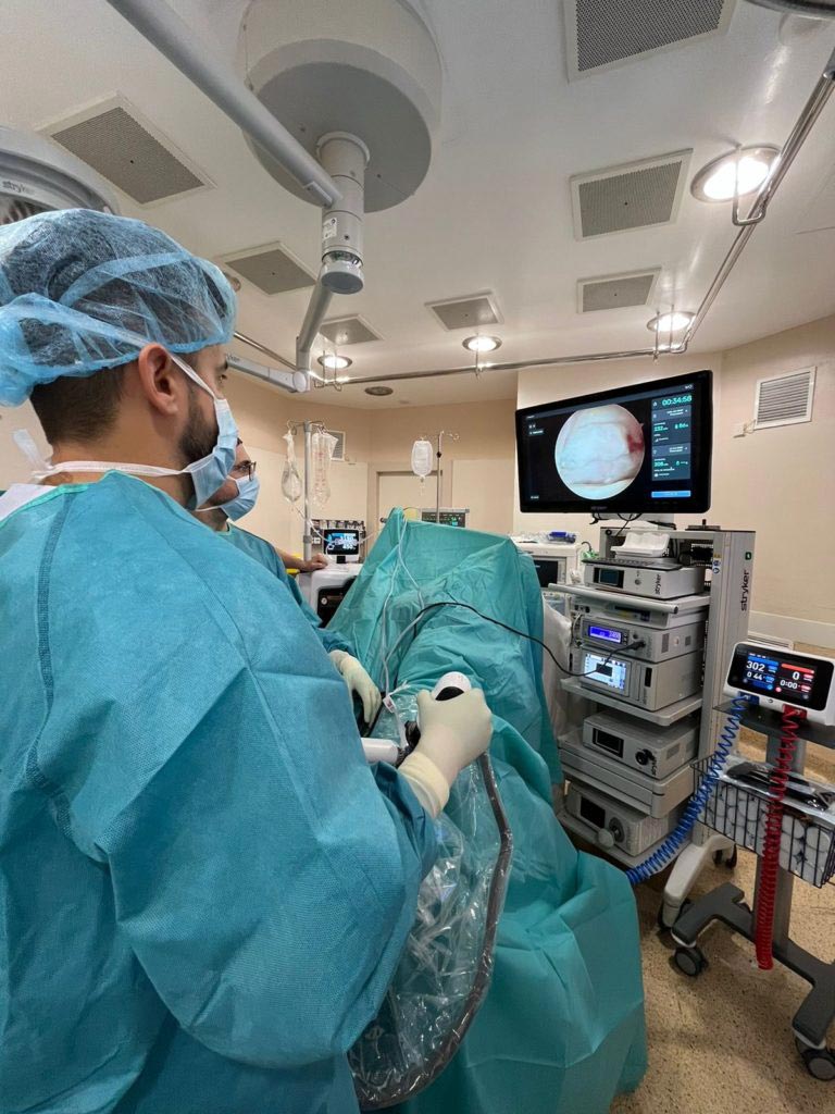 cemtro cirugia wad artroscopia no invasiva